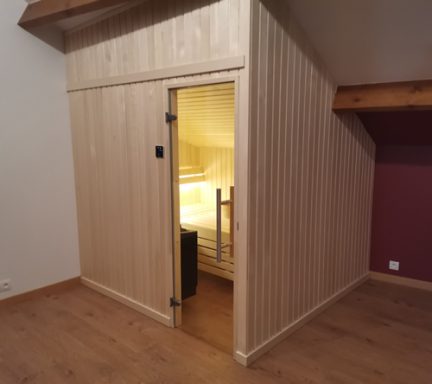 Sauna sur mesure sous pente, Atelier du Sauna